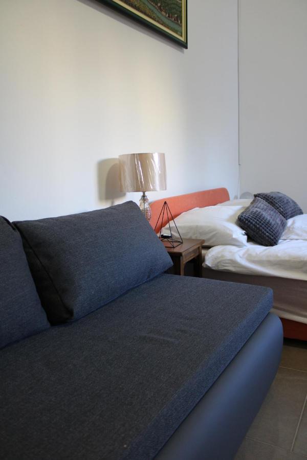 Studio Apartman Hinko Джяково Екстер'єр фото
